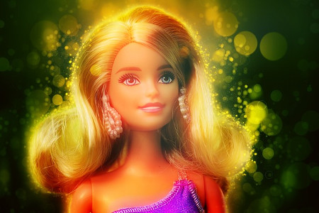 Chirurgia plastica: per essere belle come una Barbie