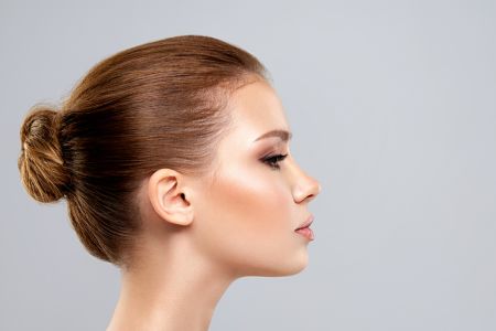 Il post-operatorio di una rinoplastica: tempi, medicazioni e consigli del chirurgo